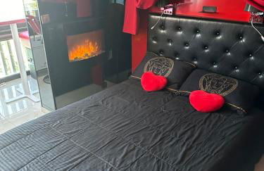 Rez de jardin OU ascenseur 4 ieme PISCINE -WIFI-Dans le Village naturiste holidaysochic - Photo 14