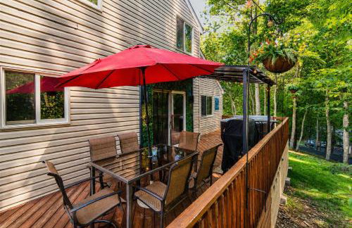 Harmony Hill Stylish 4bd Mountain Retreat, Hot Tub, Games - Foto 48