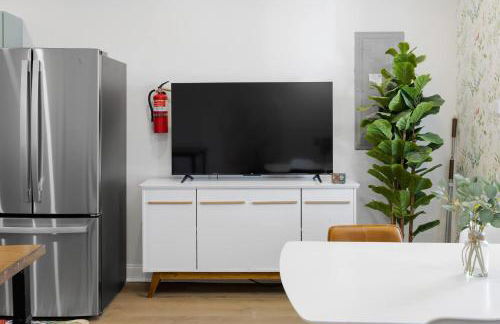 Designer 5BR 3BA Home Near AC Boardwalk & Casinos - Foto 28