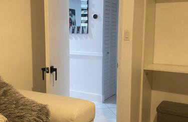 Beautiful House 7 min from Miami Airport w FREE parking - Photo 32