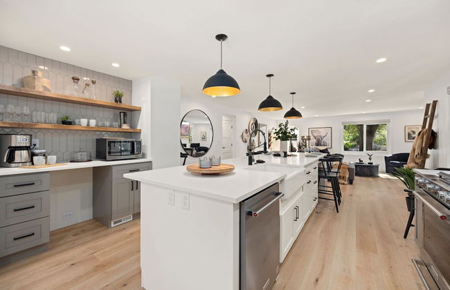 Elegant Old Town Charm – Walk to Csu and Downtown - Foto 6