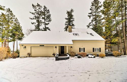 Peaceful Lakeside Retreat with Deck and Amazing Views! - Foto 41