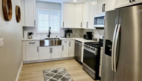 8356 Adam back unit 2bed 2bath by sdstay - Foto 5