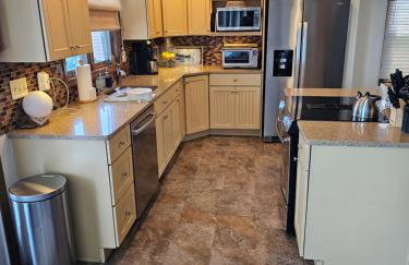 Chesapeake Waterfront Vacation Rental with Dock - Foto 19