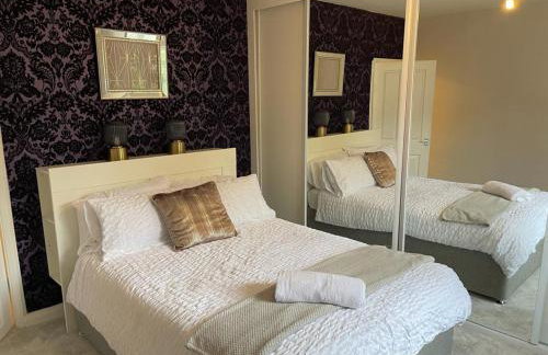 Charming 3-Bed Home Comfortable Stay in Coalville - Photo 20