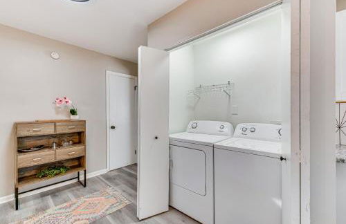 Bring Your Pets! Family Haven with Yard in Mableton - Foto 23