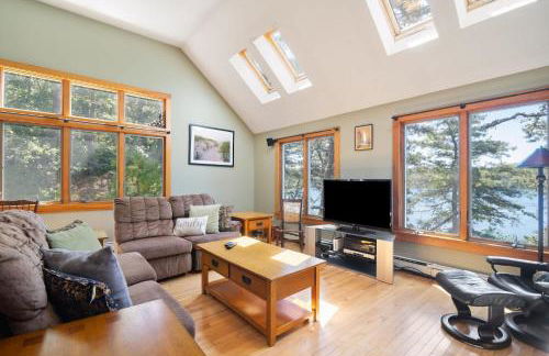 Amazing Location Lakefront Waterside Deck - Foto 8