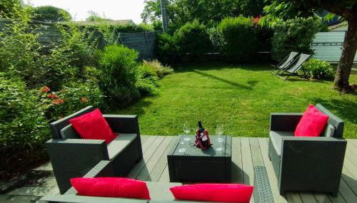 Maison 2 Chambres en Bord de Mer-Jardin & Animaux Acceptes, 400m de la Plage - Foto 2, Garden, Garden view