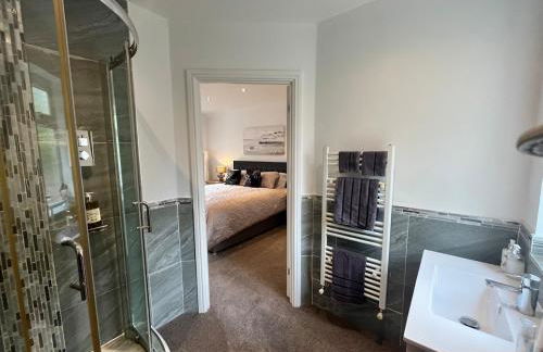 Spacious modern three Bedroom Bungalow ample parking - Foto 27