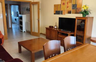 apartamento de tres dormitorios con garaje y todos los servicios cerca - Foto 5