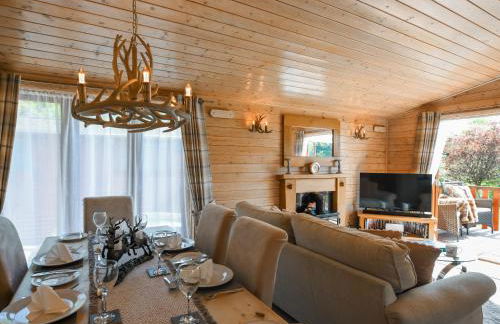 Waterfall Lodge - Photo 5