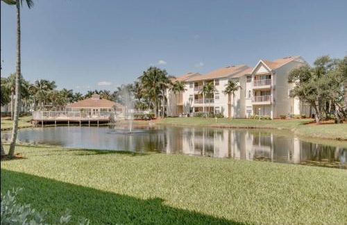 Serene Pondside Getaway - BC10 - Foto 10