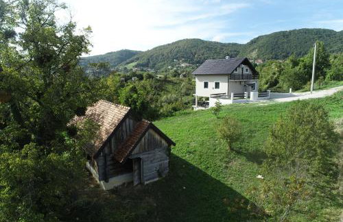 Deja View - Photo 23