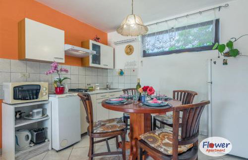 Romantic Apartment Flower - Photo 14