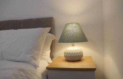 Huddersfield Lux 2 Bedroom Apartment & Opposite Train Station & City Centre - Foto 14