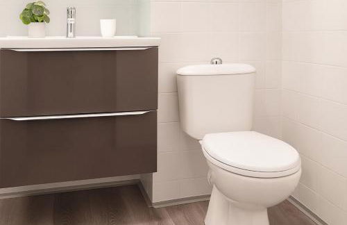 Charmant studio tout équipé à 100m de la plage, clim, terrasse, parking, Wifi, linge de maison inclus - Foto 5