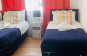 Cozy plaza lodge - Photo 1