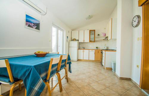 Apartment Gianni only 70m from the sea, island Pag - Foto 6