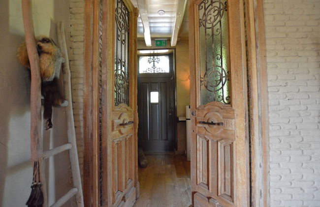 Grand Holiday Home in Alphen with Sauna & Hot Tub - Photo 3