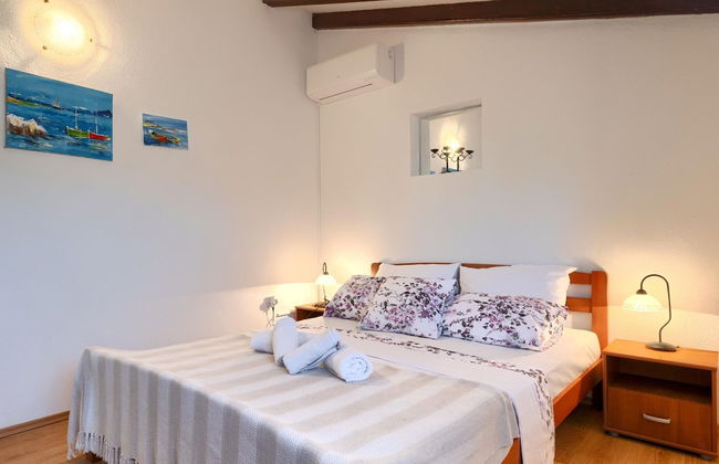 Holiday Home in Segotici With Private Pool - Foto 9