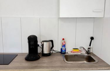 Modern Cozy Studio Apartment & Terrace - Photo 26