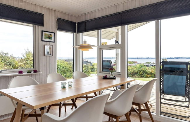 6 Person Holiday Home in Ebberup - Foto 2