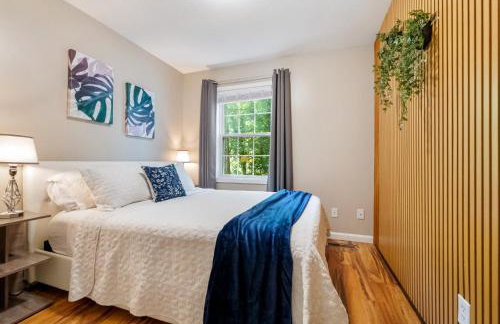 King Suite 2 Full Baths Stocked Kitchen - Foto 17