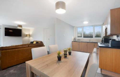 NEW! 3BR in Traynor Square - Photo 11