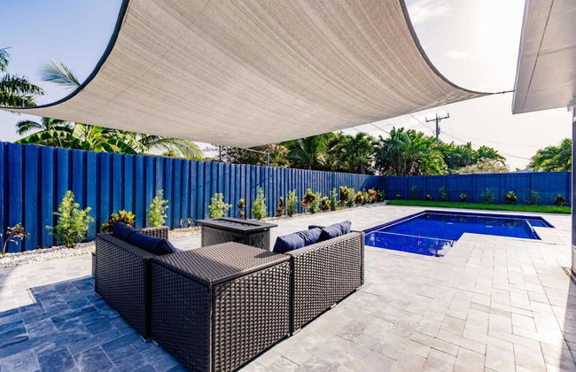 Modern Spacious Home With Pool Jacuzzi - Photo 62