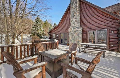 The Hillside Hideaway at Crystal Lake - Great Spa! - Foto 12