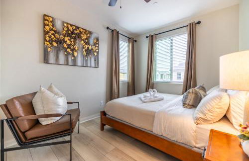 #Marbella Lane - Elegant 5BR Home Rancho Mission - Photo 20