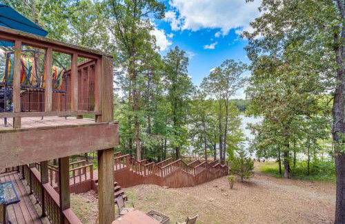 Peaceful Greers Ferry Cabin with Deck and Lake View! - Foto 34