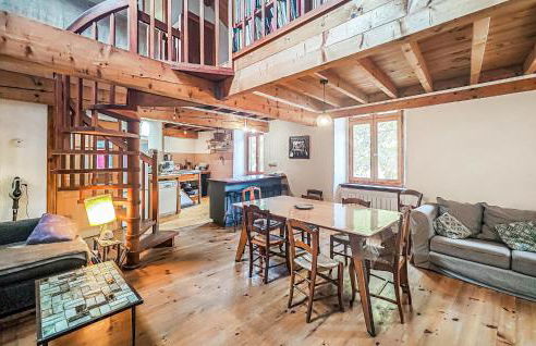 2 Bedroom Awesome Home In Les Cabannes - Foto 2