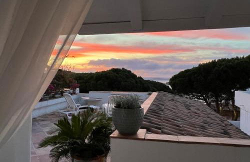 Steps from the Beach with views and big patio! - Photo 7