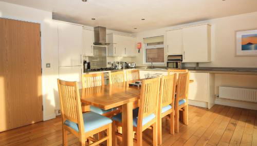 ON-SITE WATERSPORTS family lodge - Foto 5