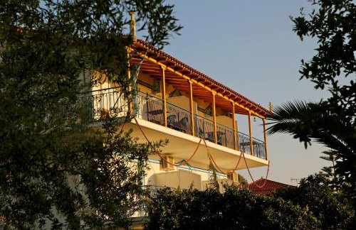 Elena's Family Apartments - Photo 14