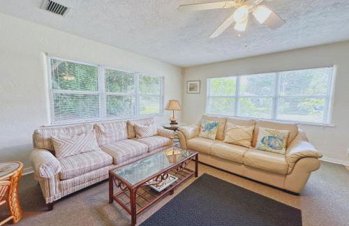 Quinn`s Riverside Retreat - Foto 18