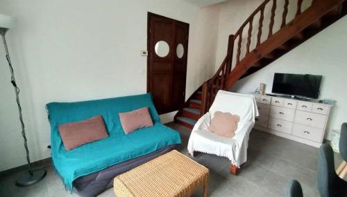 Appartement T3 confortable avec terrasse, 2 chambres, cuisine équipée, Wi-Fi – Larressore - FR-1-495-122 - Foto 5