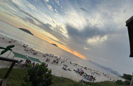 Camboinhas - Piscina e Garagem na Rua da praia - Foto 28