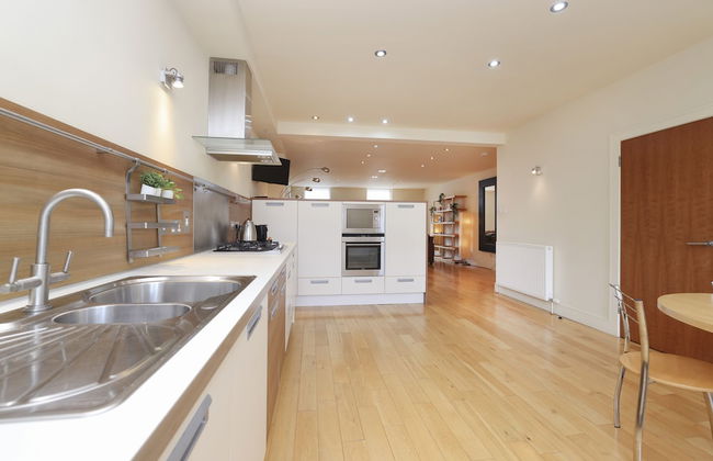 JOIVY Executive 2-Bed Apt With Stunning Roof Terraces - Foto 13