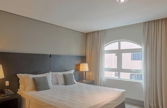 Manhattan On Floor - Photo 15