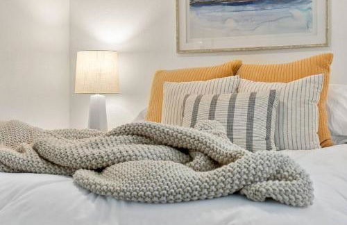 Cozy Coastal Getaway • Panoramic Ocean Views - Foto 10