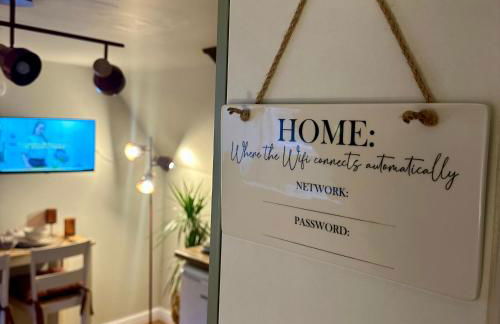 Cosy Town Loft by Shropshire Abodes - Foto 27