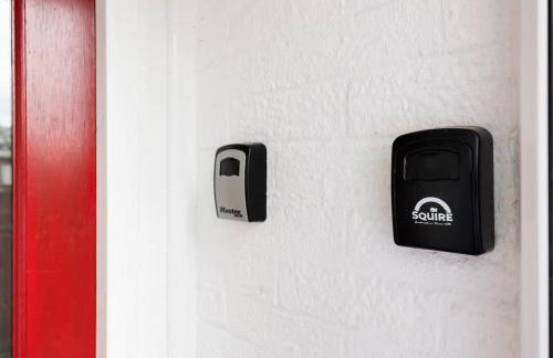 4-Bed Home for Contractors - Parking - Walk to Hospital - Foto 21