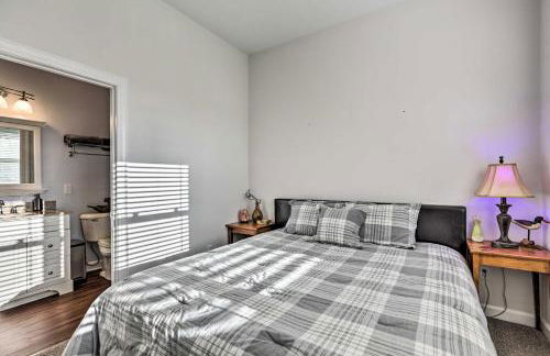 Beautiful Waterfront Getaway with Dock! - Foto 17