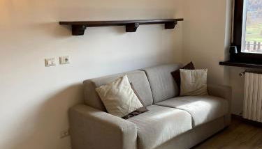 Bilocale con terrazzo e vista spettacolare sui monti - Foto 5