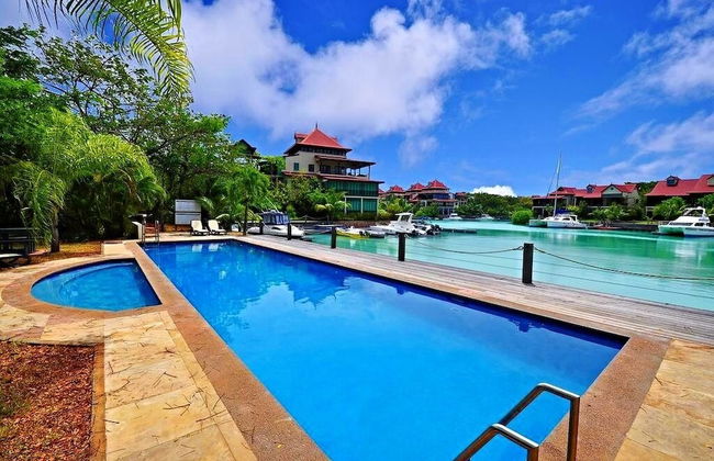 Eden Island, Beach front, Luxury, 3 Bed Ensuite, WiFi - Photo 20