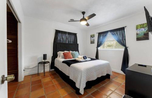 Grotto Pool House, 3 bed, 2 bath, IMG 3 miles, AMI - Foto 43