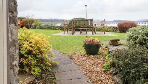 Inglewood Court - Photo 3