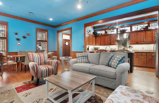 30A Grayt'n Greatful by Avantstay Charming Home+cottage, Walk to Western Lake - Foto 35